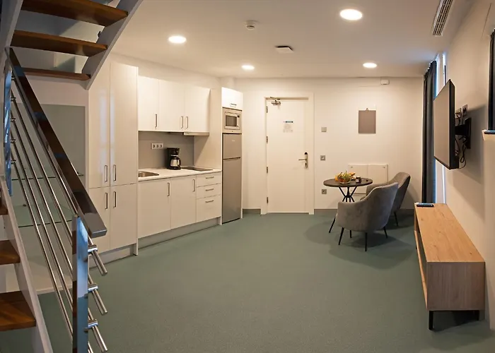 Rk Farallon Canteras מלון דירות 3*